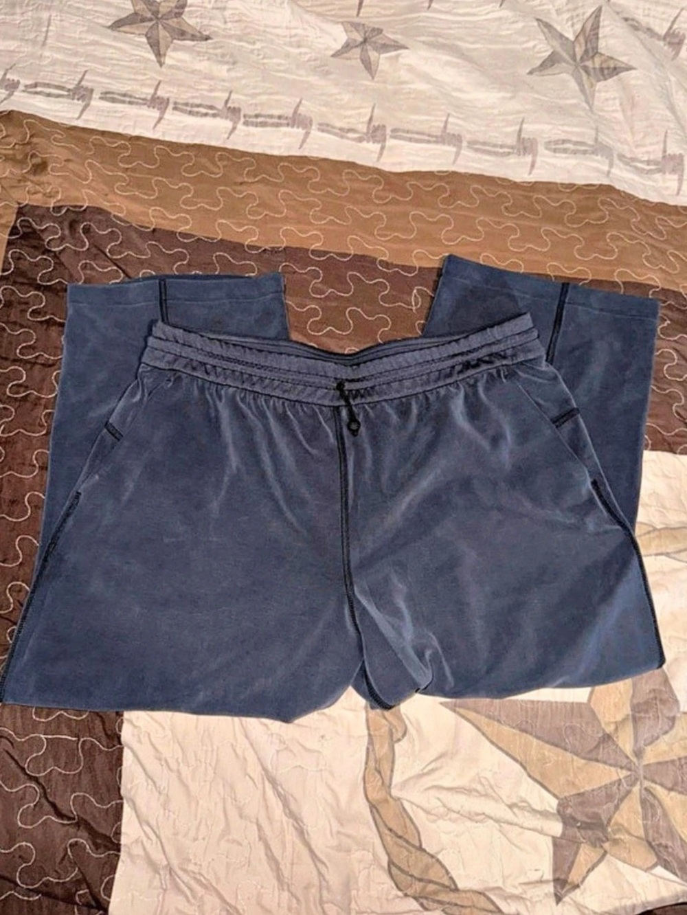 lululemon Softstreme HR Straight-Leg Crop 24" Athletic Shorts in Black Size 14